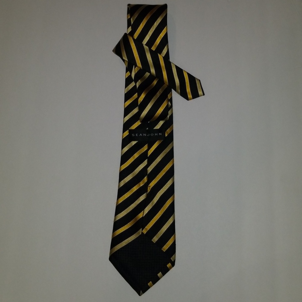 Sean John black and gold tie